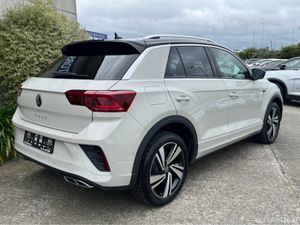 Volkswagen T-Roc R-LINE AUTOMATIC 2.0 DIESEL //LOW - Image 4
