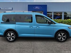 Ford Tourneo Connect 2.0 EcoBlue Active MPV 5dr Di - Image 3