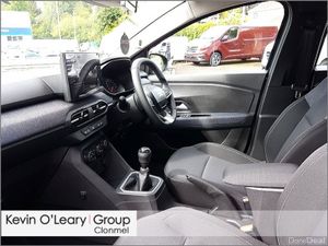 Dacia Sandero Expression TCe 100 E06X - Image 4