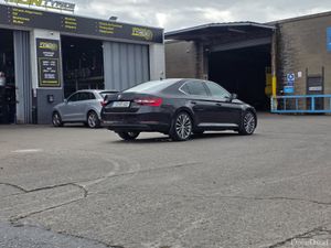 Skoda Superb L&K 2.0 TDI 150 BHP - Image 3