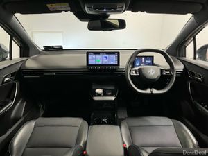 MG MG4 Trophy EV 64kWh 203BHP - Reversing Camera - - Image 4