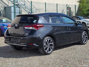 2016 Toyota Auris Hybrid - Image 4