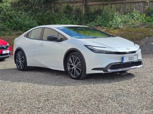 2023 Toyota Prius - Image 3