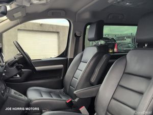 Peugeot Traveller 100 KW 50KWH BUSINESS VIP - Image 3