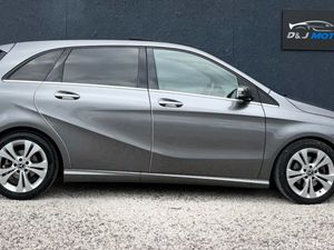 Mercedes B180 1.6 Automatic Pan Roof - Image 3