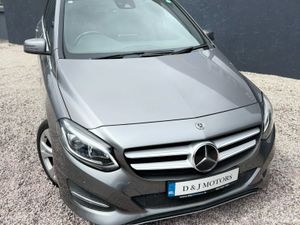 Mercedes B180 1.6 Automatic Pan Roof - Image 2