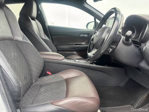 20/8 TOYOTA CHR SOL HYBRID A/T MINT ! - Image 3