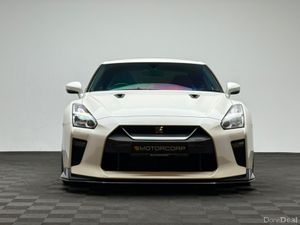 Nissan GT-R R35 GT-R 3.8 V6 - Image 2