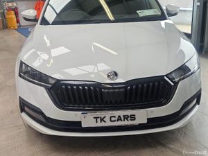 211 SKODA OCTAVIA AMBITION PETROL ESTATE - Image 4