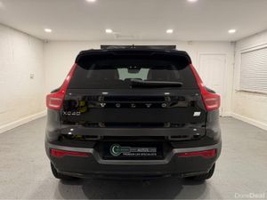 Volvo XC40 + T4 RECHARGE AUTO PLUS DARK…CREAM LEAT - Image 3