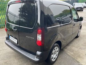 Peugeot Partner PROFESSIONAL 1.6 BLUE HDI NEW DOE! - Image 4