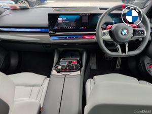 BMW M5 M5 PHEV 4DR AUTO + M Performance Carbon Kit - Image 4