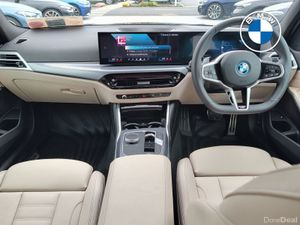BMW 3-Series 330e M Sport - Image 4