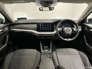 Skoda Octavia Style DSG 1.5TSI 150BHP - 18 Inch Al - Image 4