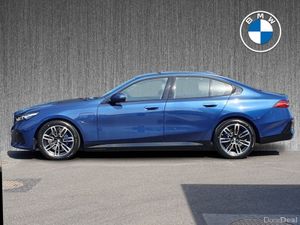 BMW 5-Series 530e M Sport Saloon - Image 4