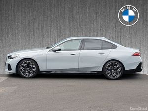 BMW i5 eDrive40 M Sport Saloon - Image 4
