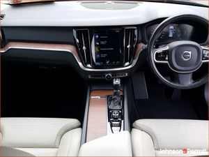 Volvo S60 T4 190hp Inscription Automatic - Image 2
