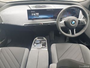 BMW iX xDrive45 M Sport - Image 4