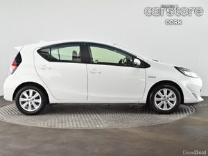 Toyota Aqua 1.8 Hybrid - Image 2