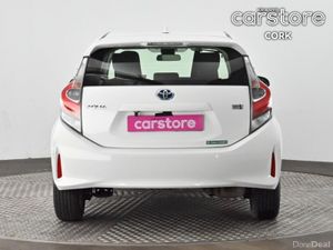 Toyota Aqua 1.8 Hybrid - Image 4