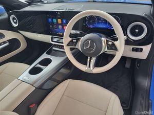 Mercedes-Benz CLA CLA200 HEV SALOON A Progressive - Image 2