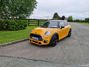 Mini Cooper (NCT TESTED AND TAXED)!!! - Image 2