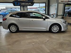 202 TOYOTA COROLLA HYBRID TOURER - Image 4