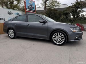 161 VW Jetta 2.0TDI DSG Auto Highline Low Miles - Image 4