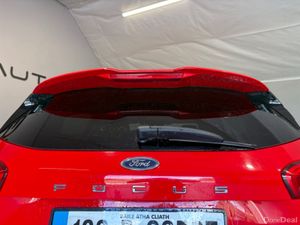 Ford Focus 1.5 TDCI ST-LINE X 120PS 5DR AUTO - Image 4