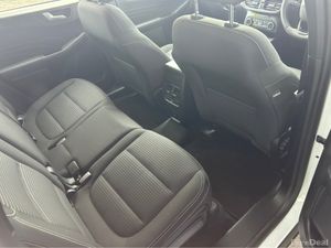 Ford Kuga TITANIUM 2.5 PHEV 225 S6.2 - Image 2