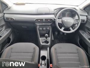 Dacia Sandero Stepway TCe 90 STEPWAY Essential - Image 2