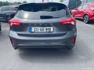 Ford Focus Titanium 1.5 diesel - Image 4