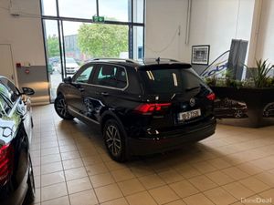 Volkswagen Tiguan Comfortline 2.0 TDI 115HP M6F 5D - Image 3