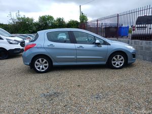 Peugeot 308 2012 mint condition diesel - Image 2