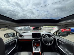 4X4 Hybrid - GR Adventure - Panoramic Roof - Image 2
