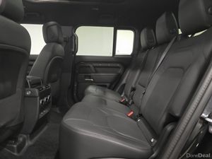 Land Rover Defender Diesel Estate X-Dynamic HSE - Image 4