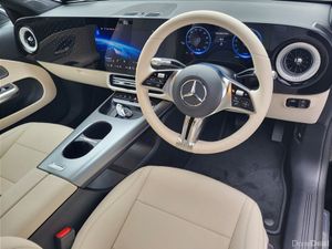 Mercedes-Benz CLA CLA200 HEV SALOON Progressive AU - Image 2