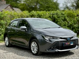 2025 Toyota Corolla 1.8 Hybrid Luna Automatic - Image 2