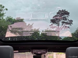 Land Rover Range Rover Evoque SUNROOF EDITION 4WD - Image 3