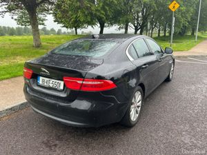 Jaguar XE SE 163PS 4DR AUTO // 12 Month Warranty / - Image 4