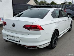 Volkswagen Passat 2.0 TDI 150 BHP R-LINE - Image 4