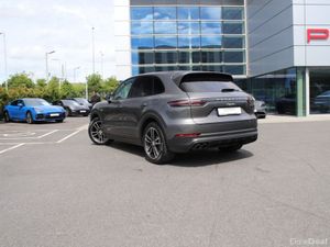 Porsche Cayenne E-Hybrid - Image 3