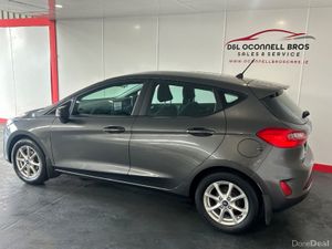 Ford Fiesta TITANIUM 1.10 85PS 5SPEED 4DR - Image 2