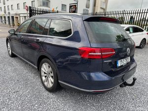 2017 (171) Volkswagen Passat 1.6 TDI Highline - Image 2