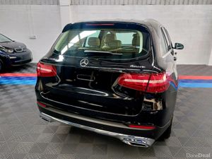 MERCEDES GLC 220D 4M AUTO WITH FULL CREAM LEATHER - Image 4
