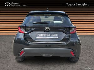 Toyota Yaris HYBRID LUNA // REAR CAMERA // TOYOTA - Image 4