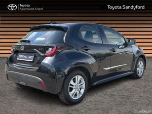 Toyota Yaris HYBRID LUNA // REAR CAMERA // TOYOTA - Image 2
