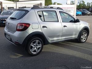 Dacia Sandero Stepway 1.5 dCi 90 SIGNATURE (New T/ - Image 2