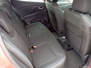 Renault Clio ONLY 23200 KMS / 1.2 16V 75 DYNAMIQUE - Image 4