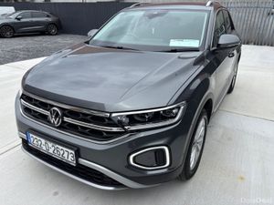 2023 Volkswagen T-Roc 1.5 TSI 150 HP DSG Style - Image 2